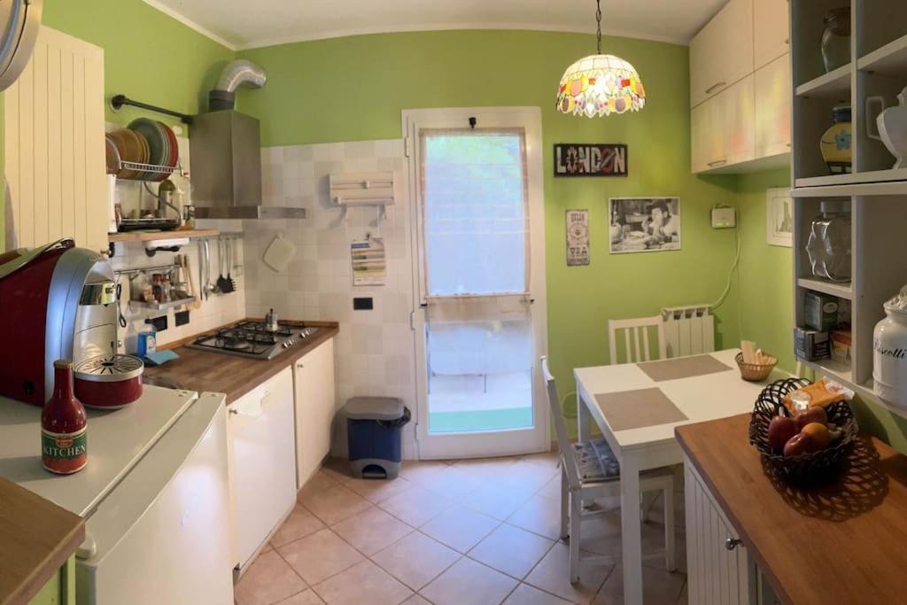 Apartament Le Rose , Relax In Casolare Del 1700 Sarzana Zewnętrze zdjęcie